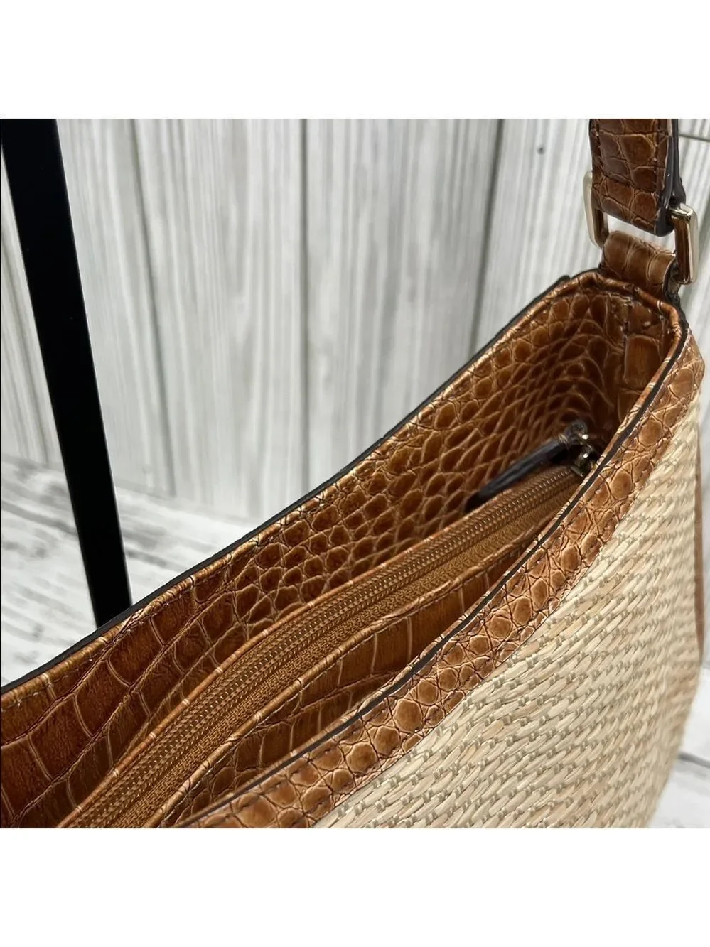 Liz Claiborne Boho Y2K Woven Straw Shoulder Bag Beige with Brown Faux Croc Trim